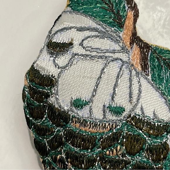 Vintage Eaton 1994 Ltd Embroidered Christmas Ornament. Pine cone shaped no box - Picture 4 of 12